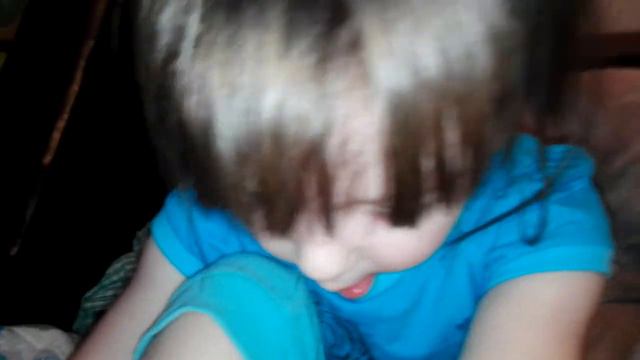 Я люблю свой дом, с мамой и с папой... смотреть онлайн