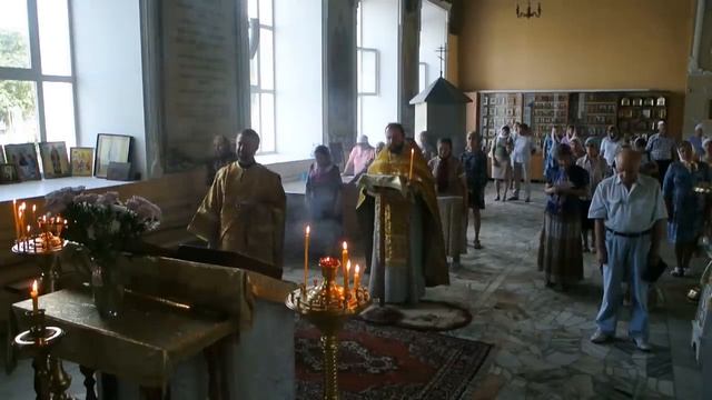 Акафист Почаевской иконе Божьей Матери в Богоявленском соборе Орла смотреть онлайн