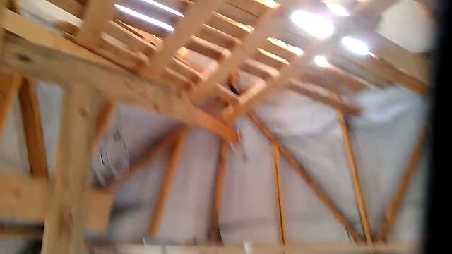 Пол-потолок подготовленный к засыпке эковаты