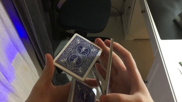 ФЛОРИШ KICK FLIP ОБУЧЕНИЕ // CARDISTRY ОБУЧЕНИЕ смотреть онлайн