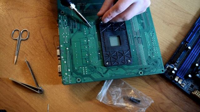 Замена конденсаторов на материнской плате (Как Заменить конденсатор на материнской плате компьютера смотреть онлайн