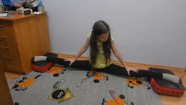 Тхэквондо. Шпагат на макиварах. Провес. Растяжка . стрейчинг. Укрепление ног. смотреть онлайн