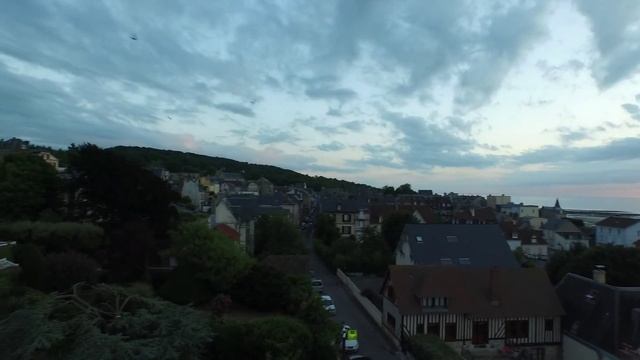 Hotel avec vue sur mer au Bellevue à Villerville смотреть онлайн