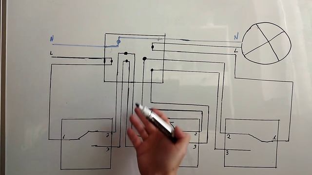 Управление освещением из трех мест. Схема подключения проходных одноклавишных переключателей. смотреть онлайн