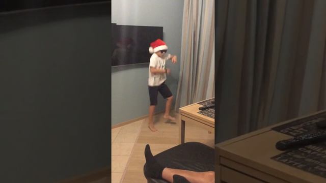 Мальчик который взорвал интернет!!!! смотреть онлайн