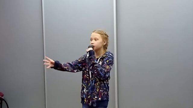 Изабелла с песней Зимняя сказка на открытом уроке