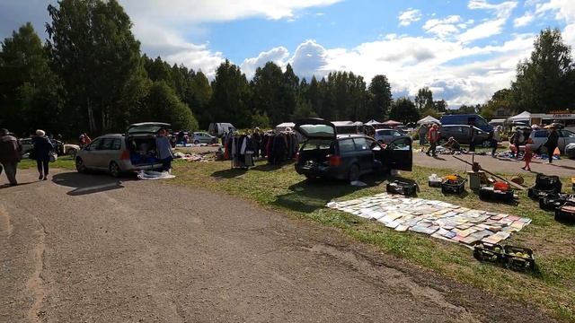 Рынки Латвии. Рынок в Скулте Лимбажского района.