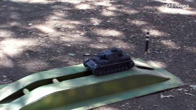 Радиоуправляемые танки соревновались в Одессе. смотреть онлайн