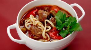 Как приготовить лагман.