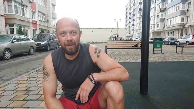 Челендж 100 отжиманий ! Летит по стране!??? смотреть онлайн