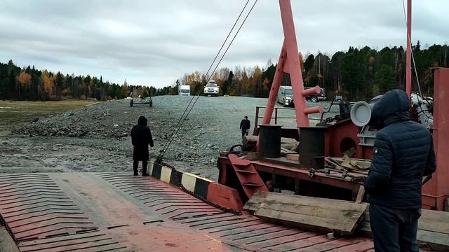 Путешествие. Паром Салехард - Приобье. Едем в Тюмень. смотреть онлайн
