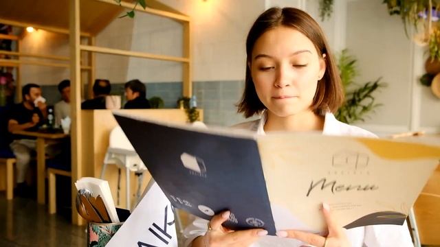 Обзор ресторана "Socials" Самый вкусный десерт в Ташкенте ! смотреть онлайн