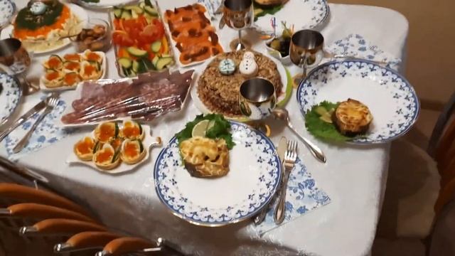 Сервировка праздничного стола. Красивое оформление! Смотрите до конца! (2021 год) смотреть онлайн