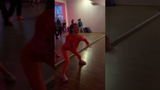 Ой у лузі червона калина.. 💛💙 ZUMBA , zin community смотреть онлайн