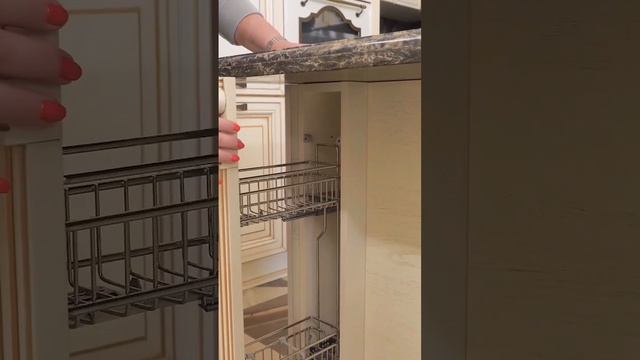 Классическая кухня #кухня #классическийстиль #классика #дизайнкухни #обзоркухни #интерьеркухни смотреть онлайн