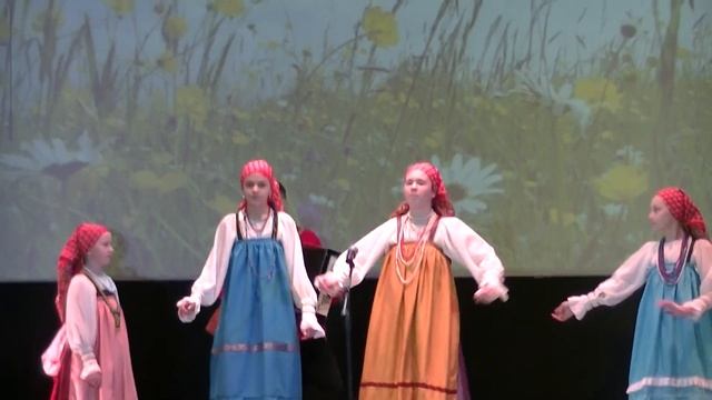 Анс. Роднички- Частушки( Топор, рукавицы...) смотреть онлайн