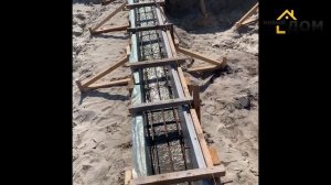 Фундамент в Брянске. Свайный с ростверком + полы по грунту. Полное видео строительства.