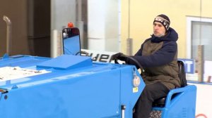 Идеальный лед на Ледниковой Арене. Как делают лед на катке. Кто такой Ледовар /  #ЛедниковыйПериод