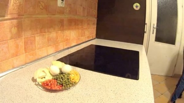 Учимся Правильно Пердеть.LIFEHACK:Поджигаем свечу задним местом