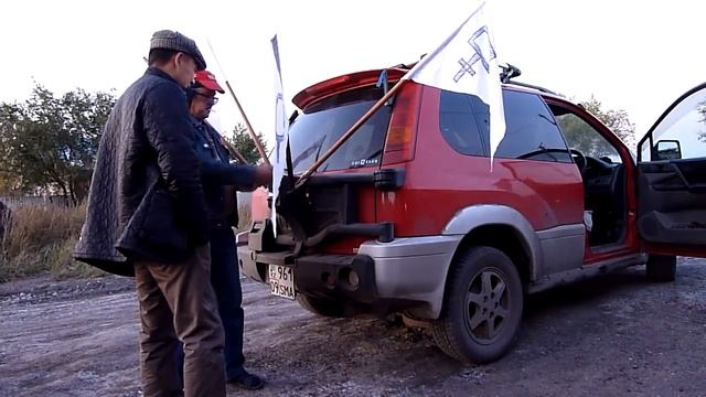 КАЗАХ-Мерген не ШАМАН-ЯКУТ идет ПЕШКОМ к МАВЗОЛЕЮ ДЖУЧИ-ХАНа ПРОСИТь-ӘДІЛдік КАЗАХстану.ТӘҢІР,ТЕНГР смотреть онлайн