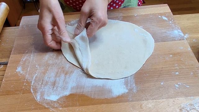 Если хотите порадовать блюзких чем-то особенно вкусным, приготовьте самсу по-арабски смотреть онлайн