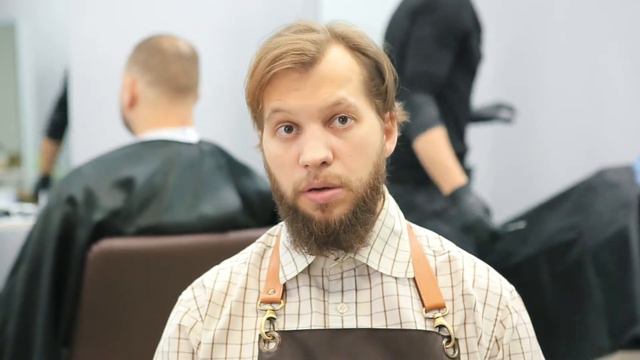 Андрей. Действующий мастер-универсал. Окончил наш курс "барбер с нуля" в декабре 2018 года. смотреть онлайн