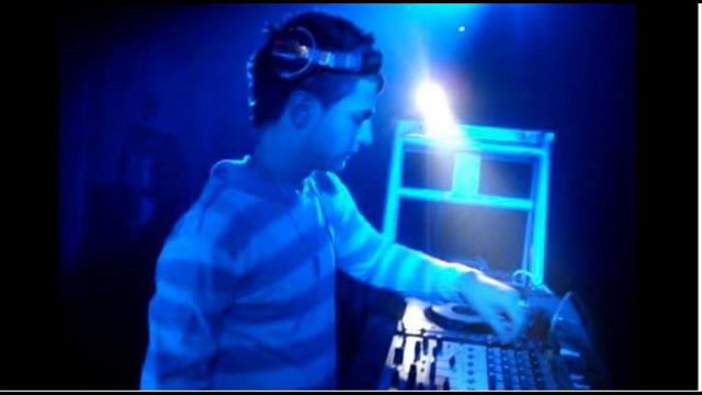 Junior Jack - E Samba (Steve Mastro Remix) смотреть онлайн