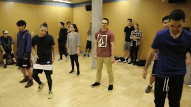 (10/26) UW HHSA Dance Session смотреть онлайн