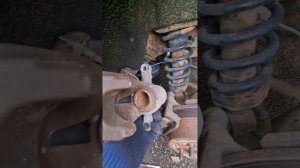 разрабатываем подклинивший тормоз toyota avensis t25