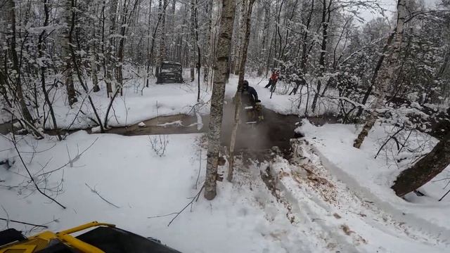 Столько ВОДЫ И СНЕГА мы не видели давно! Выезд на квадроциклах в День Дурака смотреть онлайн