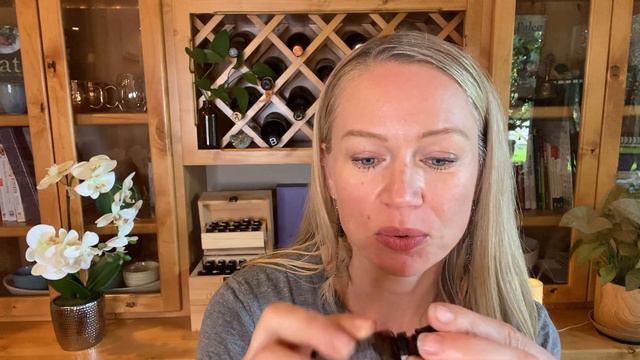 Essential Oils to Repel Mosquitos | doTERRA TerraShield Formula Update 2021 Review смотреть онлайн
