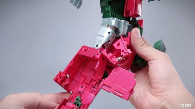 Transformers stop motion：Fanstoys FT-51 Chomp(Skullcruncher) Headmasters manual by Mangmotion смотреть онлайн