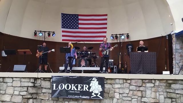 Looker Knoebles Kristen singing Journey Separate Ways смотреть онлайн