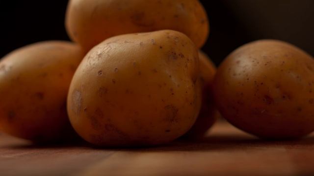 Light | 5D Mark III Magic Lantern Raw - 3.5K HDR смотреть онлайн