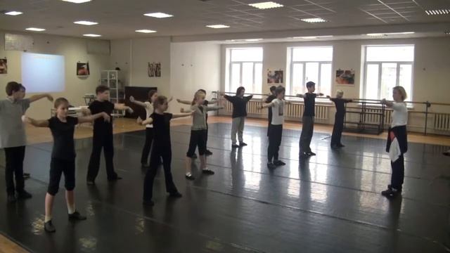 Урок танца. 7 "А". Тема: "Иерархия". Педагог Наталья Валерьевна Сомонова смотреть онлайн