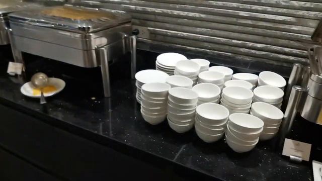 Тайланд, Паттайя, март 2023. Отель Ana Anan Resort villa pattaya5. Завтрак в отеле. смотреть онлайн