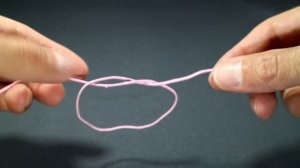 Привязываем отводной поводок на основную леску. Добротный способ!