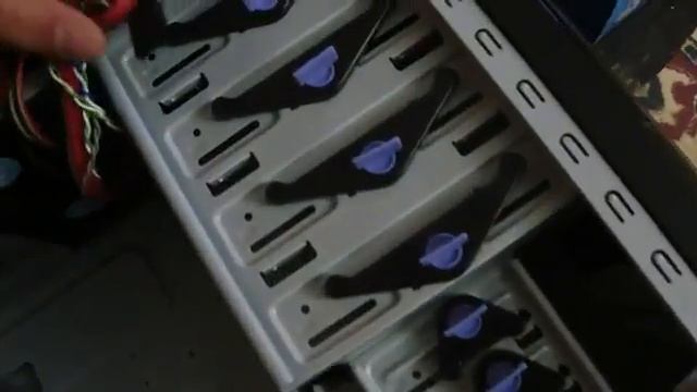 A Look Inside- Core i3-2100 Sandy Bridge Build by rizkyrizky81 - YouTube.mp4 смотреть онлайн