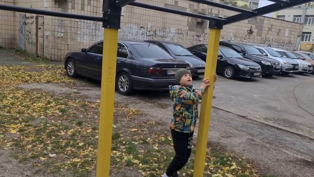 Спорт для дітей. Площадка номер три. смотреть онлайн