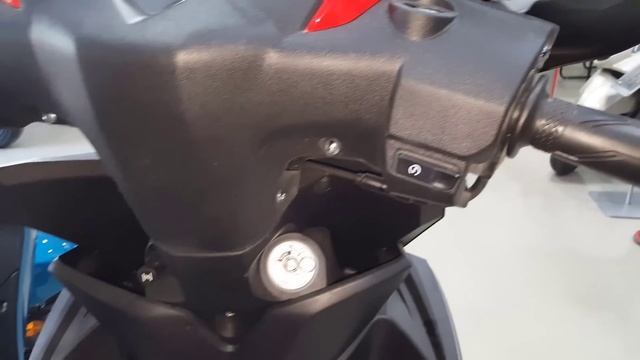 New Yamaha Scooter - Street Rally ZR Indian New Edition | Indian Yamaha Scooter Reviews смотреть онлайн