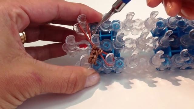 Брелок ЖЕЛУДЬ из резинок Rainbow Loom Bands/Rainbow Loom Russia/Урок 73 смотреть онлайн
