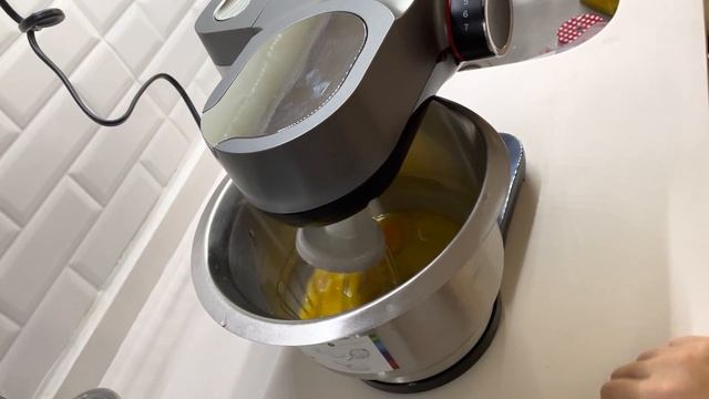 Bosch MUMS2VM00 Mutfak Şefi смотреть онлайн