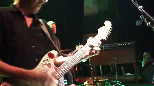 Kenny Wayne Shepherd "Voodoo Child" Live (part 2) At Guitar Center's King of the Blues смотреть онлайн