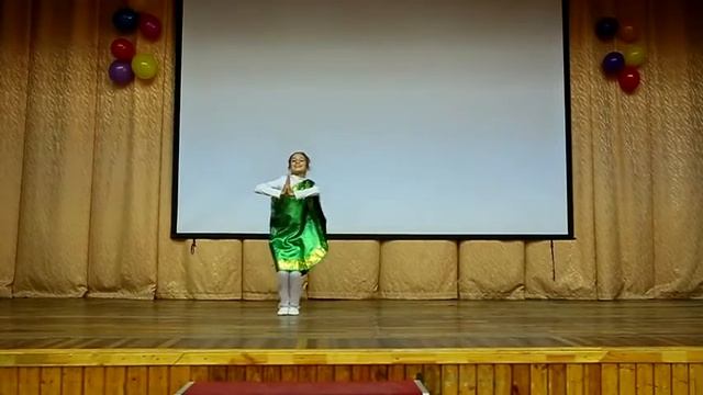 Маргарита Тюкинеева 12 лет Эстрадный танец Танец Индия смотреть онлайн