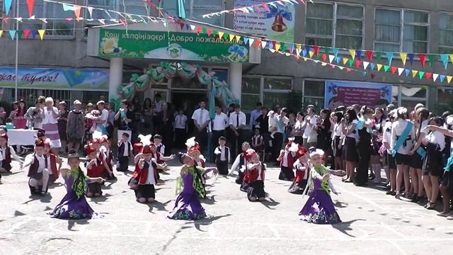 Кара Жорга 116 школа_2А класс_Алматы_2012.MTS смотреть онлайн