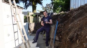 Подпорная стена из бетонных блоков.