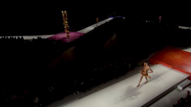 Kaia Gerber Spring Summer 2020 смотреть онлайн