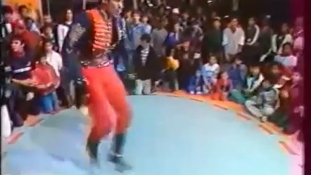 Adolfo "Shabba-Doo" Quiñones = Ozone / Michael "Boogaloo Shrimp" Chambers = Turbo / TF1 смотреть онлайн