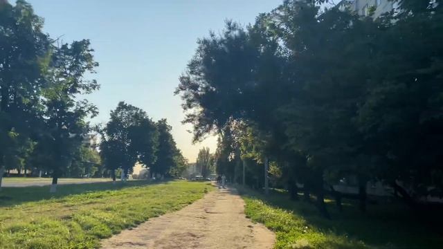 Харьков Салтовка 1.06.2023. Ужас что за люди. Троица, прогулка. смотреть онлайн