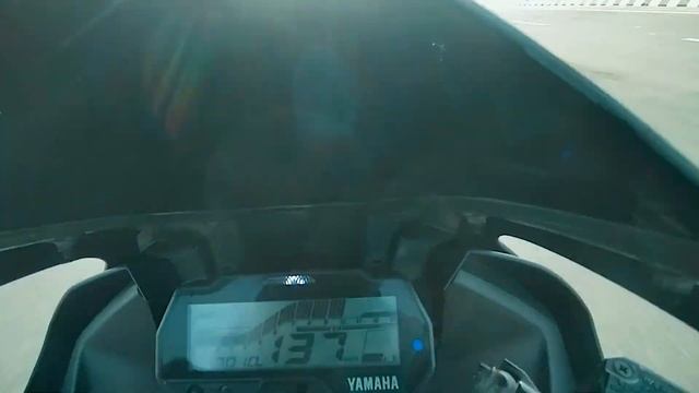 Pushing the Limits: Yamaha YZF-R15 V3's Top Speed Adventure смотреть онлайн